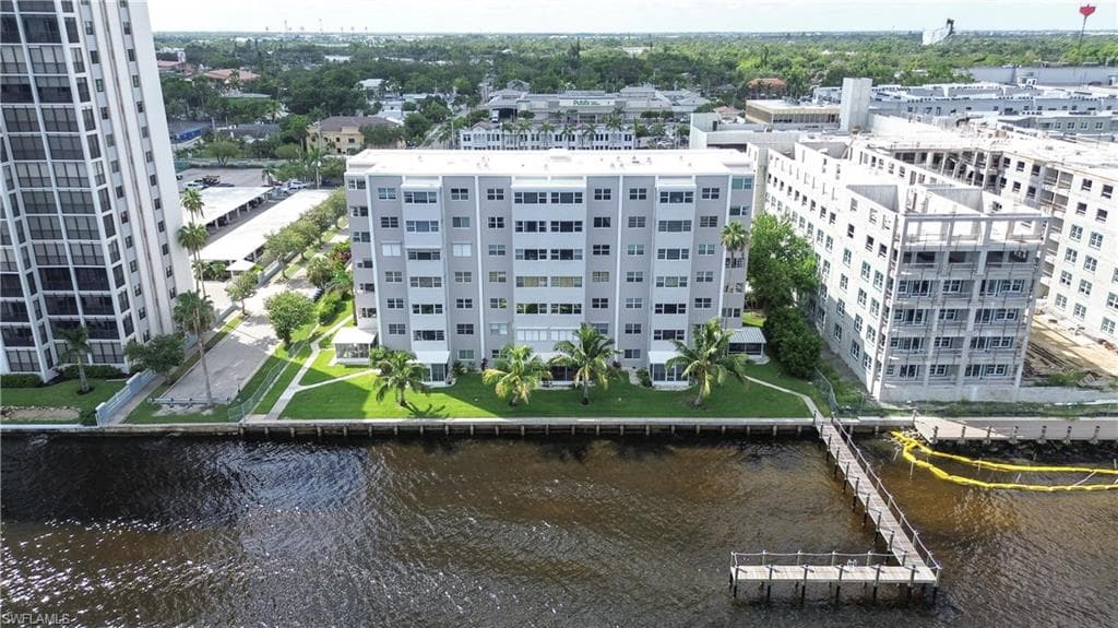 1900 Clifford St 301, Fort Myers, FL 33901-27