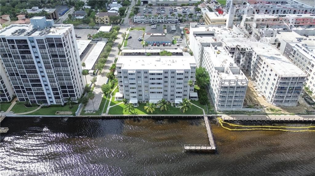 1900 Clifford St 301, Fort Myers, FL 33901-28