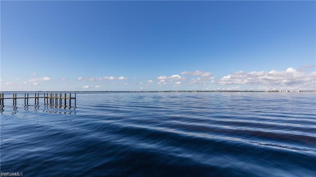 1900 Clifford St 301, Fort Myers, FL 33901-35