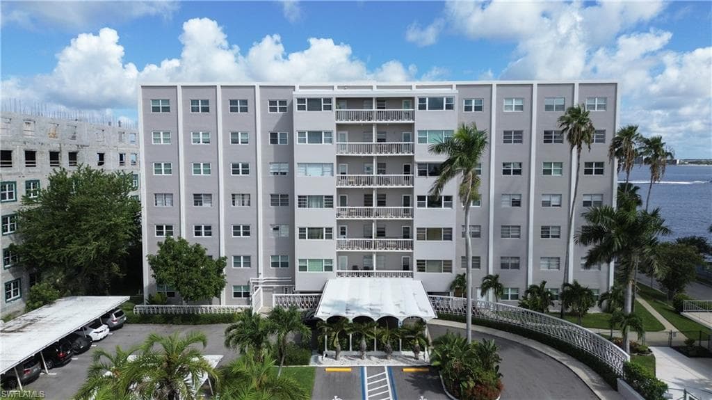 1900 Clifford St 301, Fort Myers, FL 33901-3