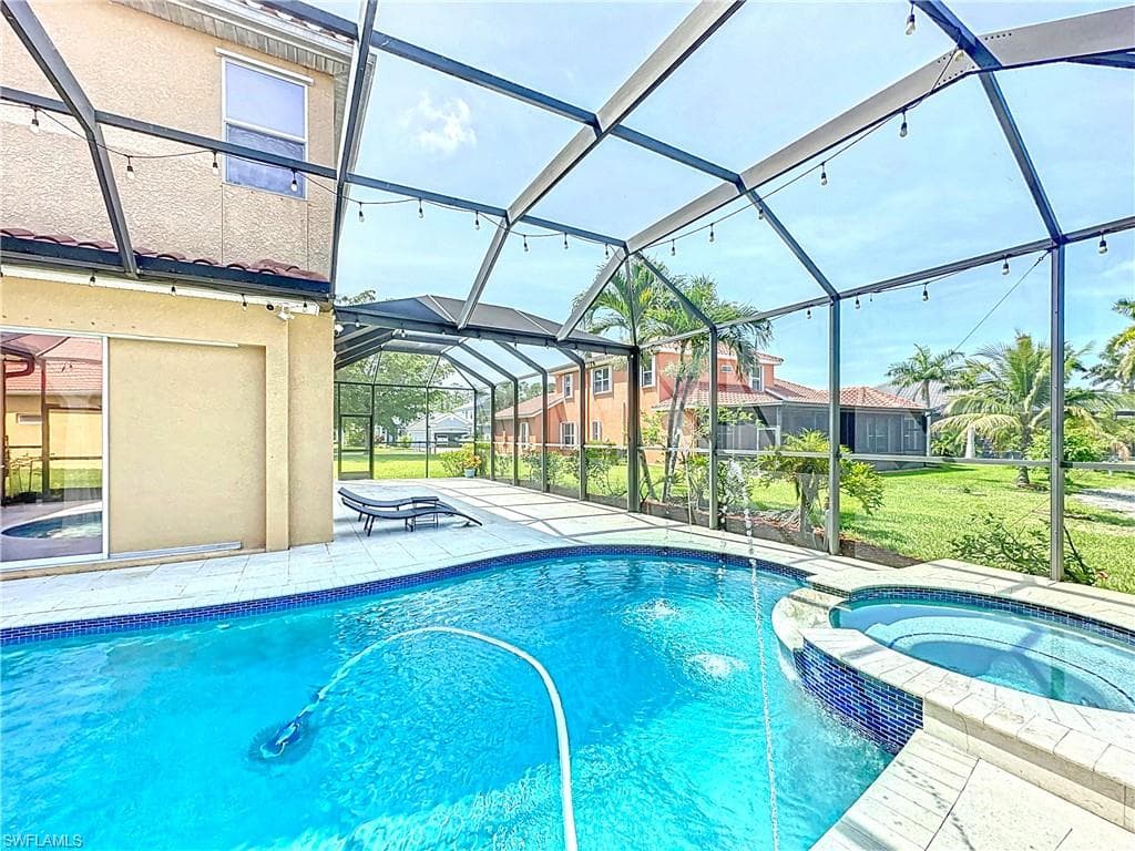 3032 Via Rialto St, Fort Myers, FL 33905-26