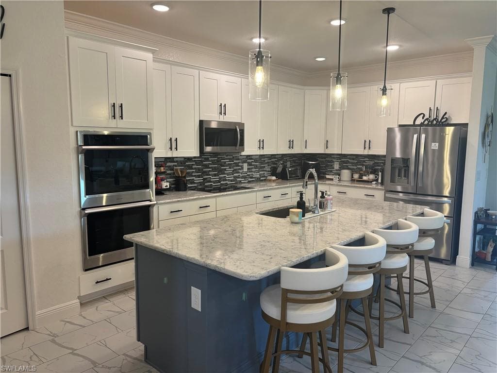 2501 54th Ave NE, Naples, FL 34120-11