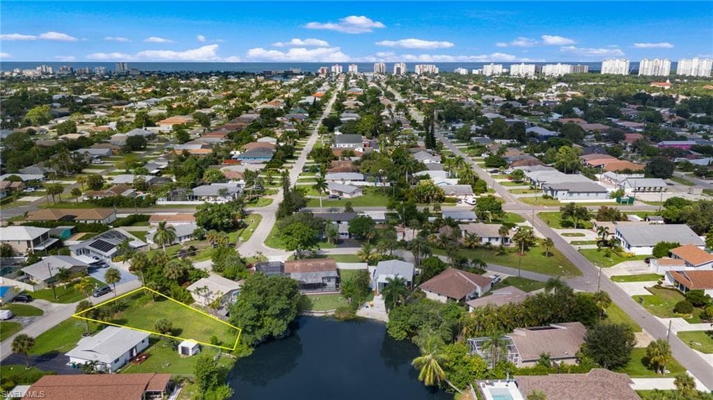 817 107th Ave N, Naples, FL 34108-11