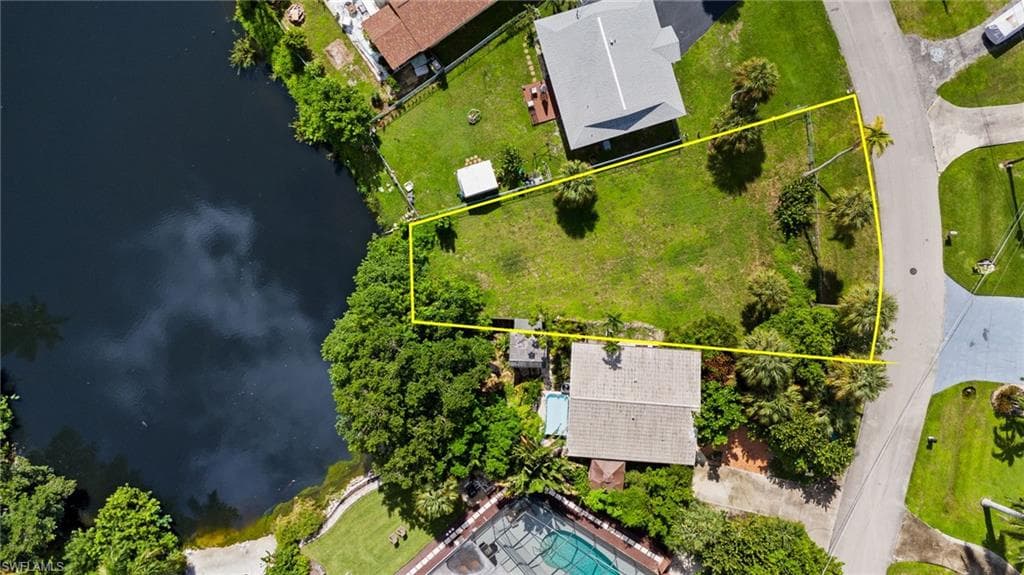817 107th Ave N, Naples, FL 34108-14