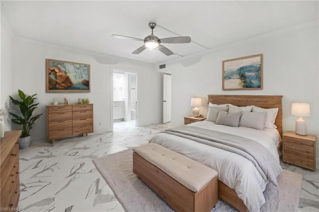 222 Harbour Dr 114, Naples, FL 34103-25