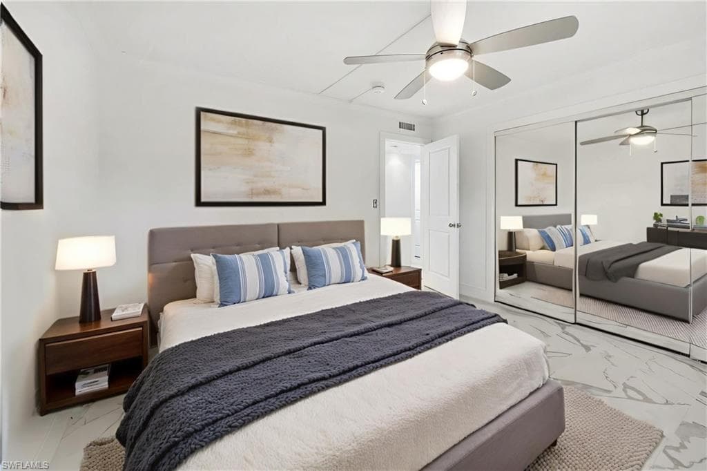 222 Harbour Dr 114, Naples, FL 34103-32