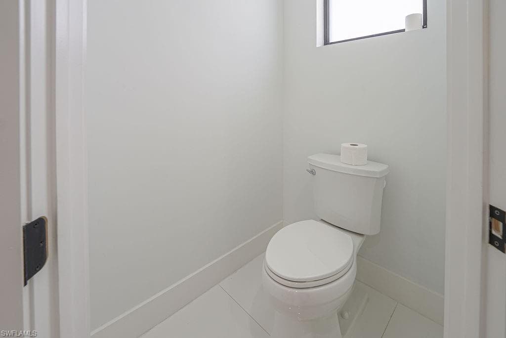 2 35th Ave, Cape Coral, FL 33991-25
