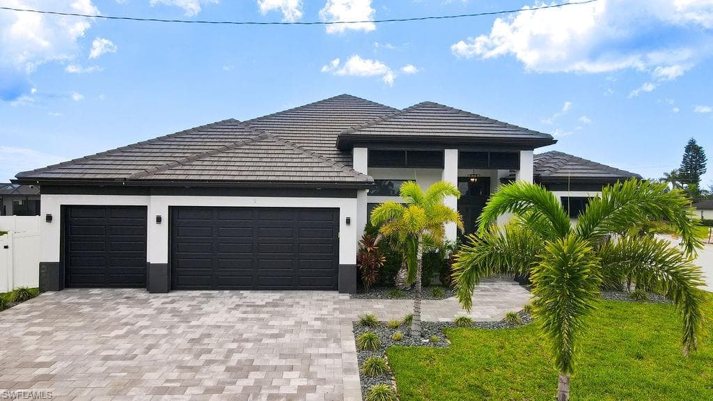 2 35th Ave, Cape Coral, FL 33991-2