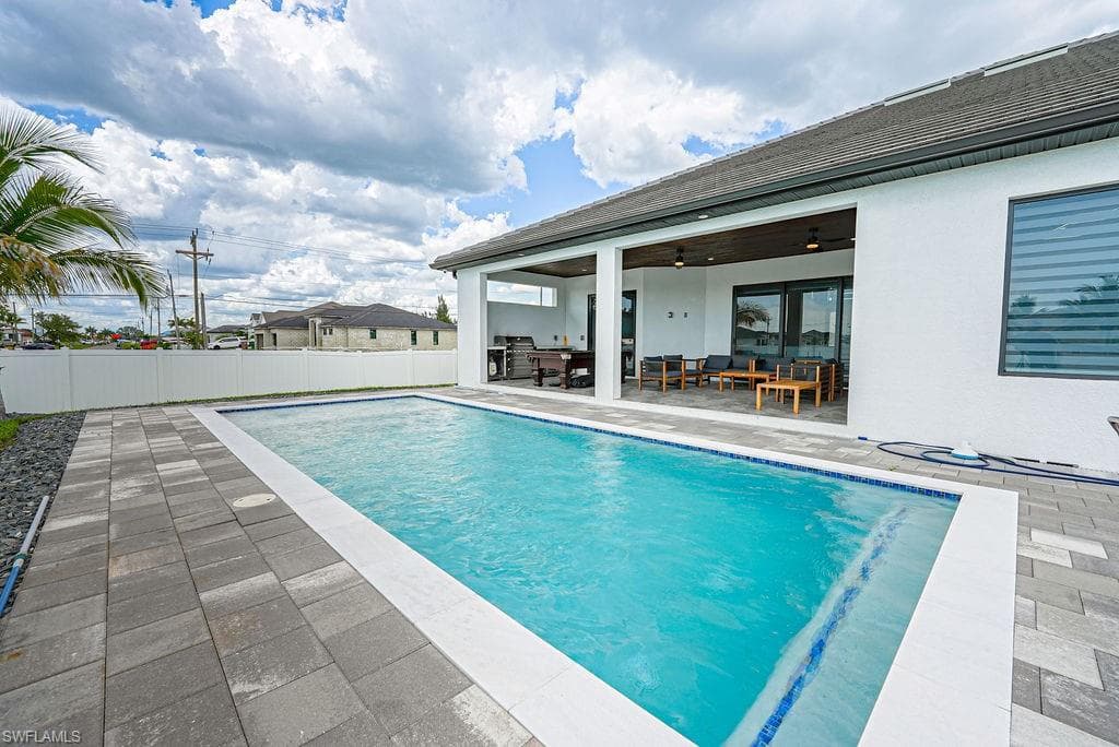 2 35th Ave, Cape Coral, FL 33991-30