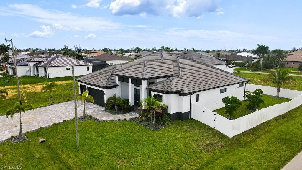 2 35th Ave, Cape Coral, FL 33991-38