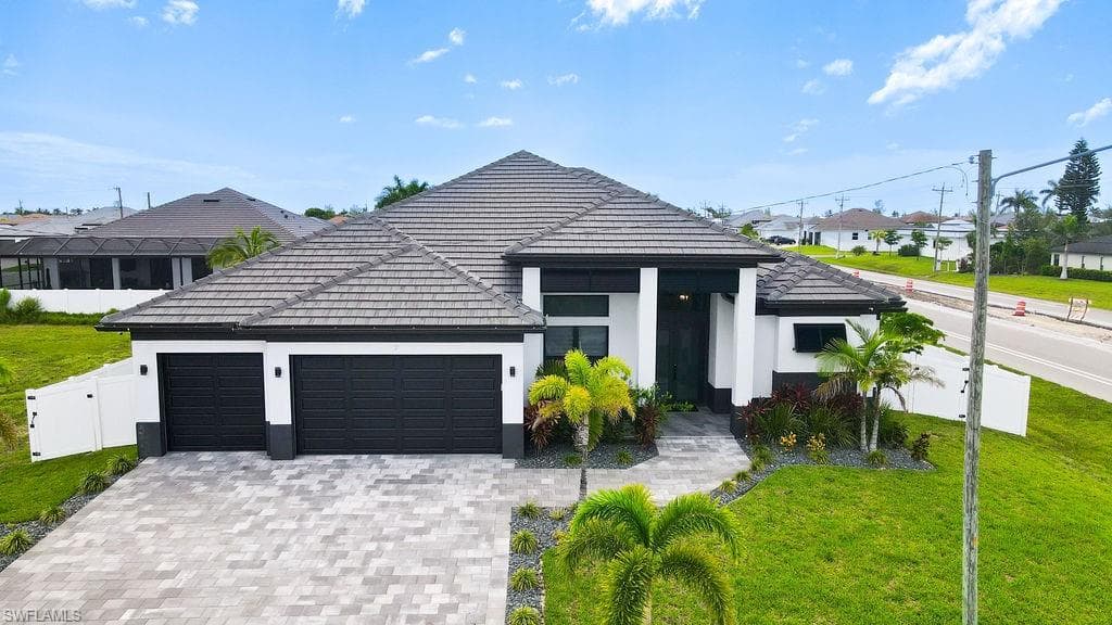 2 35th Ave, Cape Coral, FL 33991-40