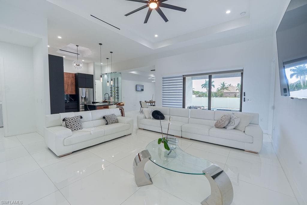 2 35th Ave, Cape Coral, FL 33991-7