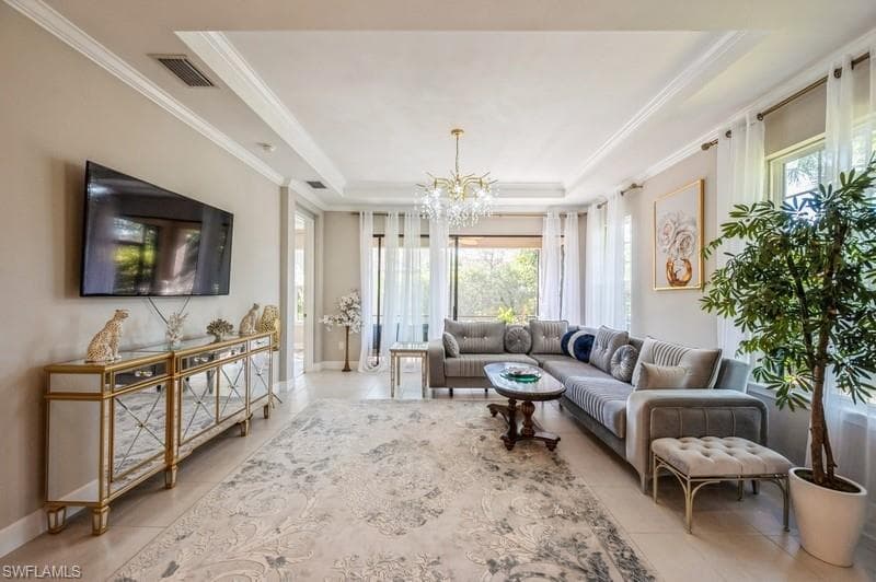 8070 Calle Canovas St, Naples, FL 34114-8