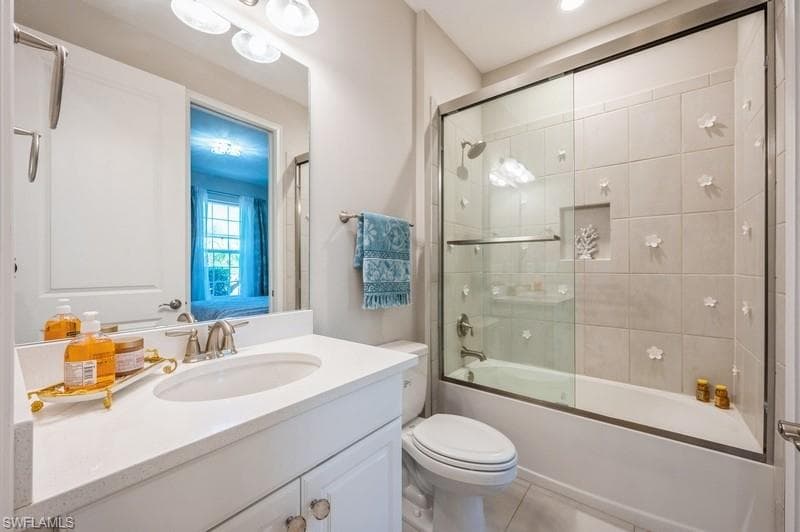 8070 Calle Canovas St, Naples, FL 34114-17