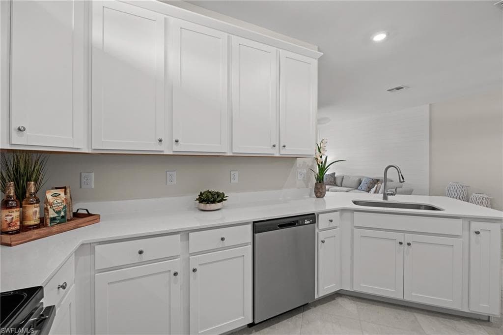 9051 Leatherwood Loop, Lehigh Acres, FL 33936-14
