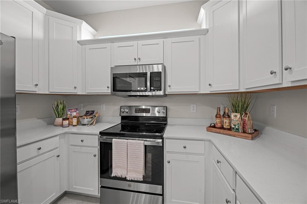 9051 Leatherwood Loop, Lehigh Acres, FL 33936-15