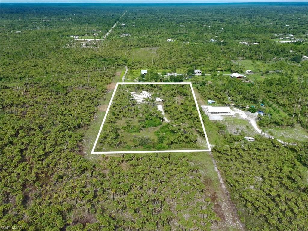 2521 Woodland Grade Rd, Naples, FL 34117-4