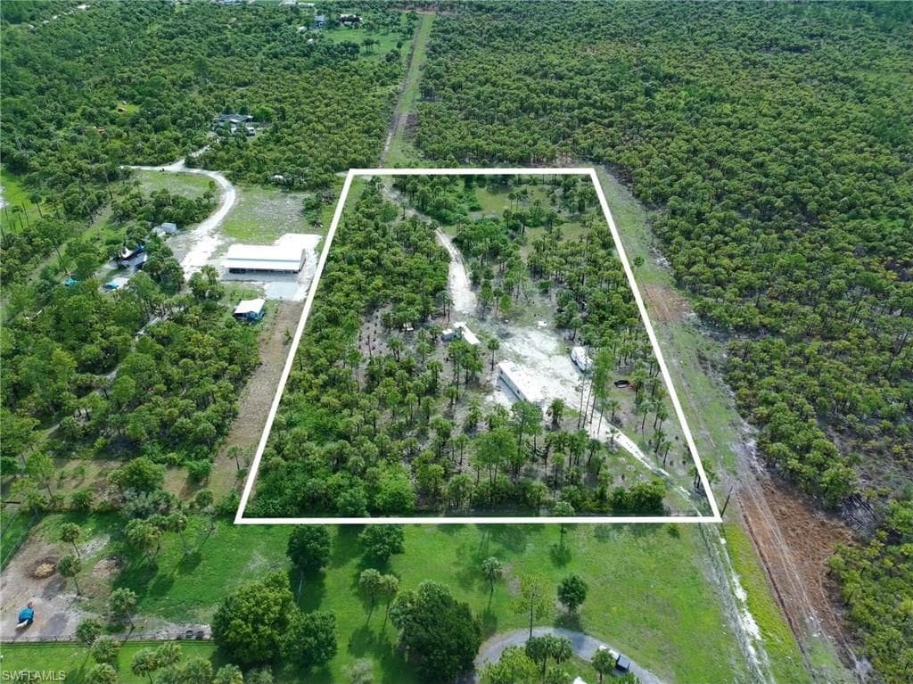 2521 Woodland Grade Rd, Naples, FL 34117-4