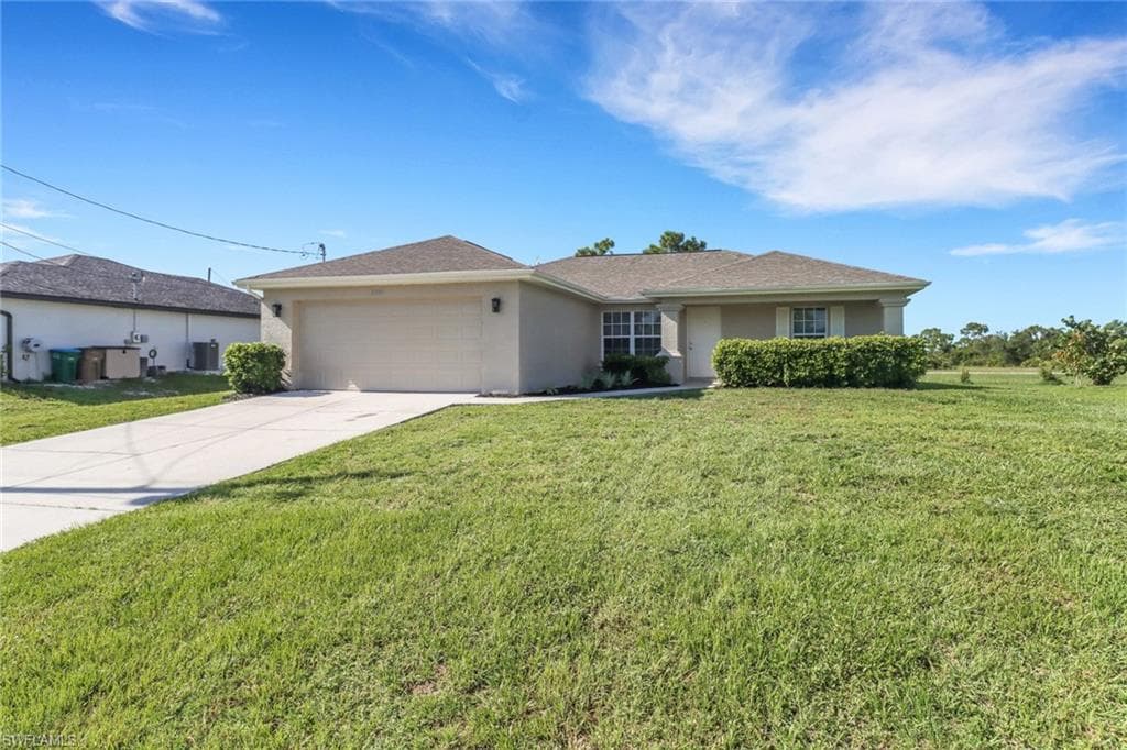 2204 18th Ter, Cape Coral, FL 33993-3