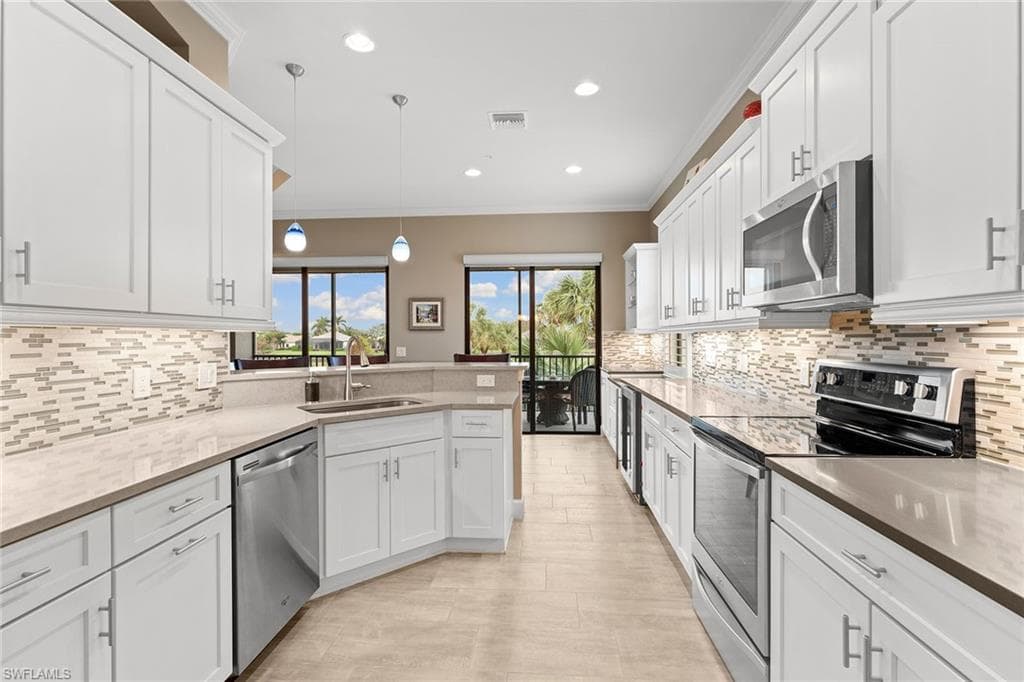 12041 Covent Garden Ct 2202, Naples, FL 34120-15