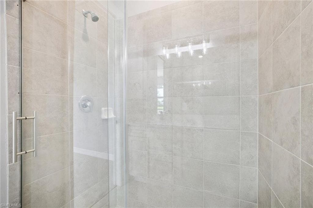 17215 Hadlow Pl, Fort Myers, FL 33967-16