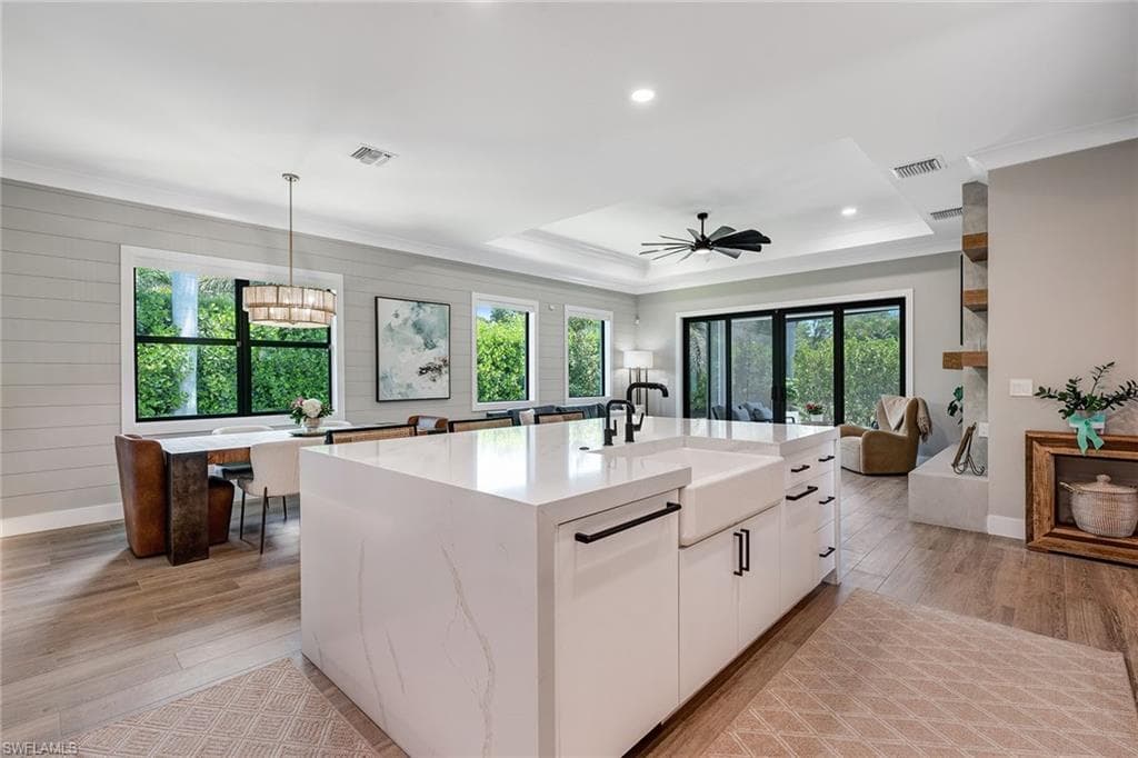234 Legacy Ct, Naples, FL 34110-14