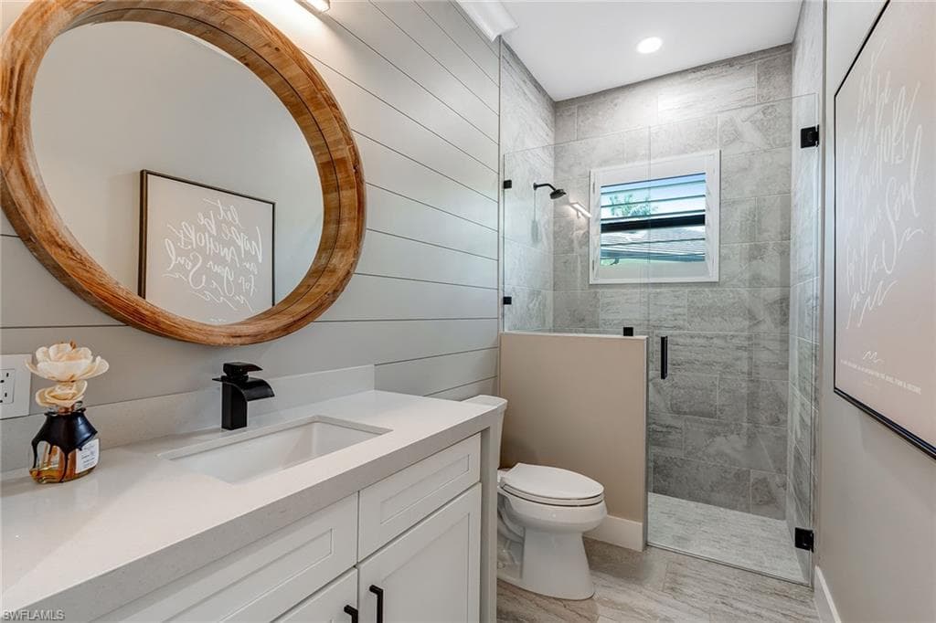 234 Legacy Ct, Naples, FL 34110-27