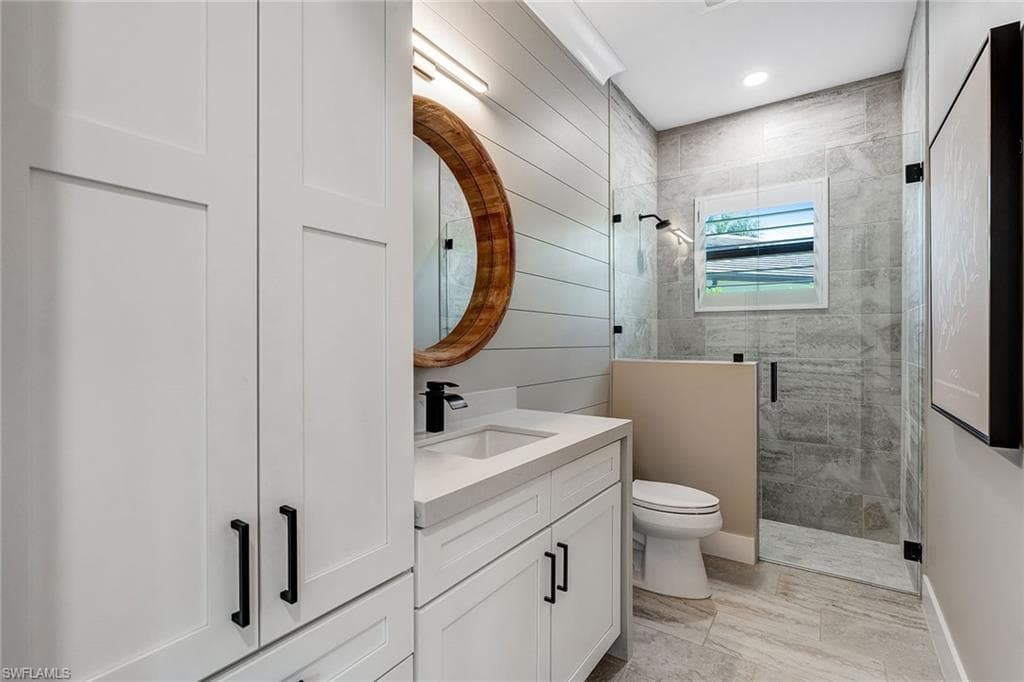 234 Legacy Ct, Naples, FL 34110-28