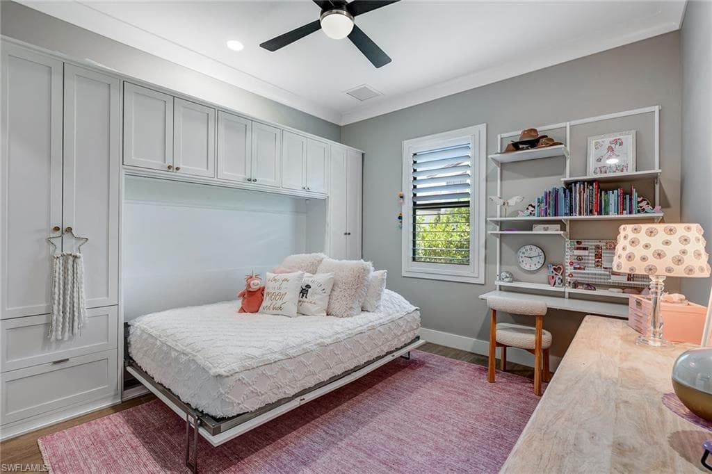 234 Legacy Ct, Naples, FL 34110-29