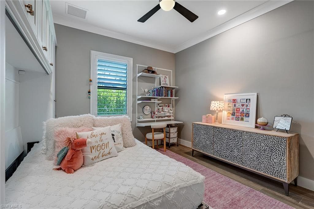 234 Legacy Ct, Naples, FL 34110-30