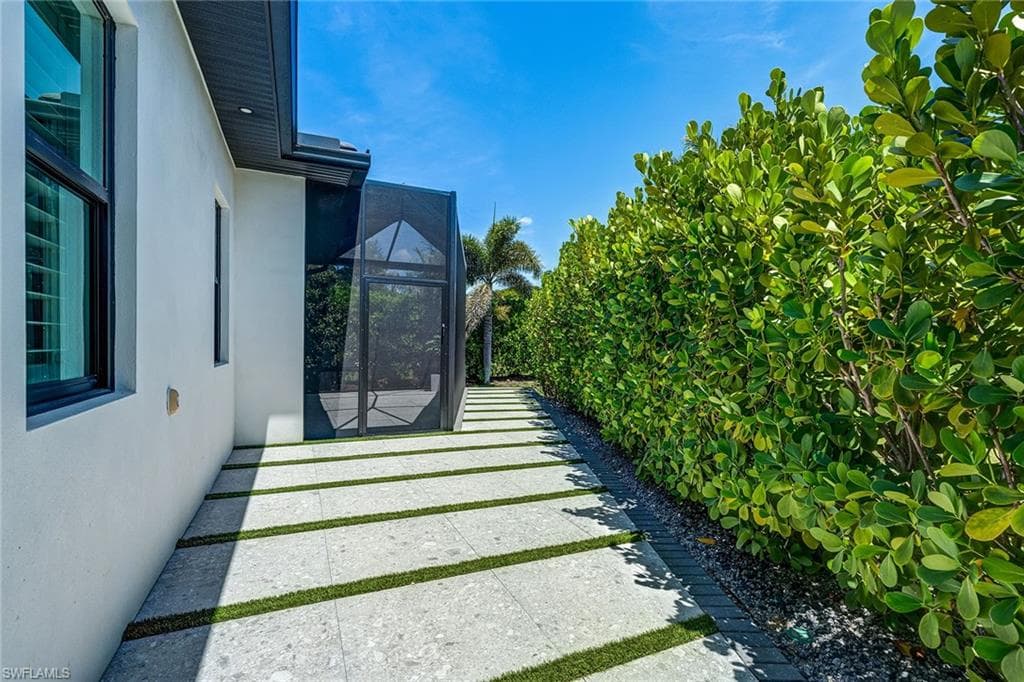 234 Legacy Ct, Naples, FL 34110-39