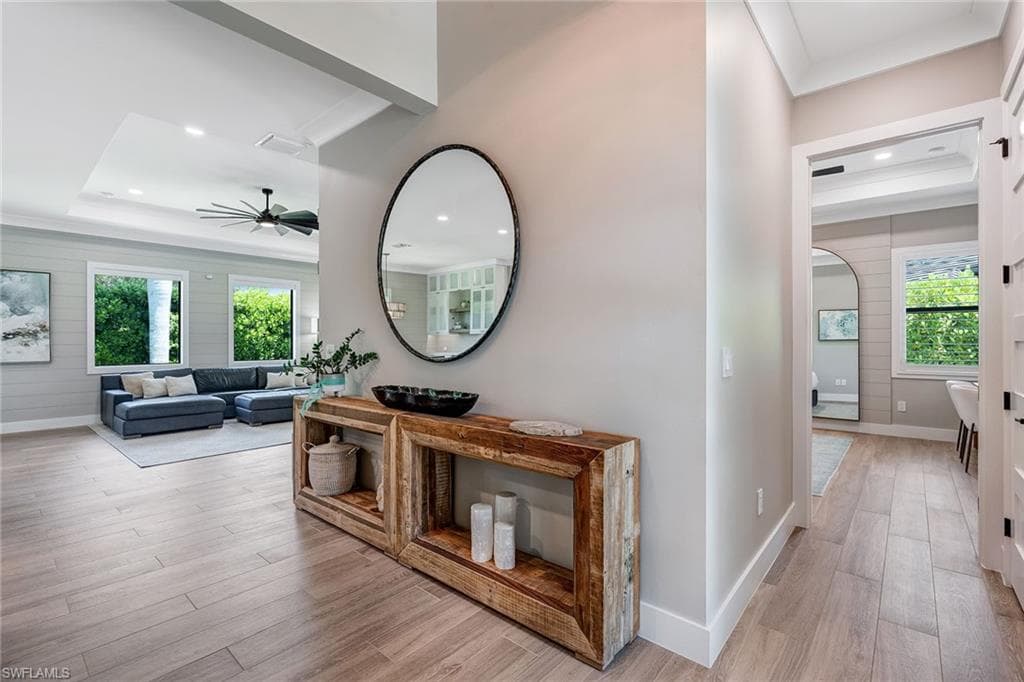 234 Legacy Ct, Naples, FL 34110-6