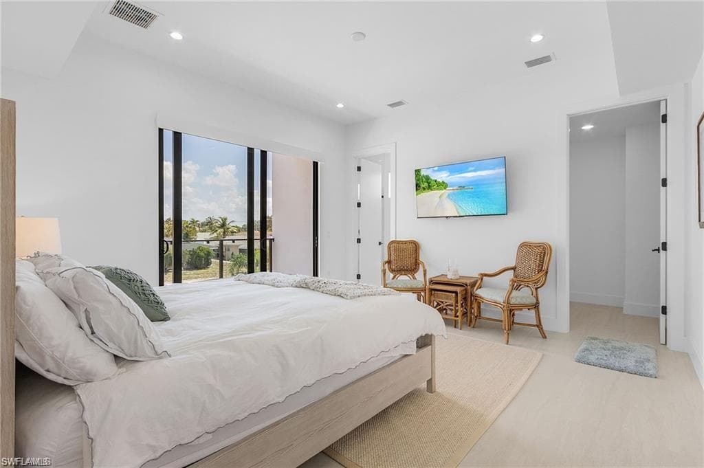 678 95th Ave N, Naples, FL 34108-27