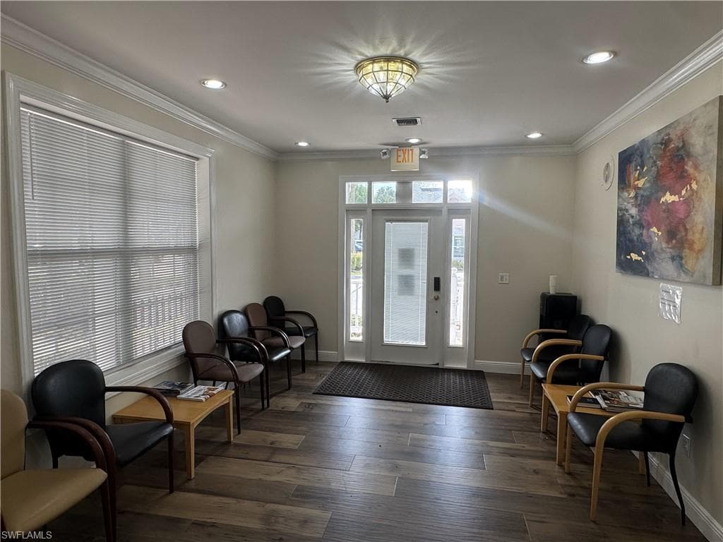 1044 Goodlette-frank Rd N A12, Naples, FL 34102-4