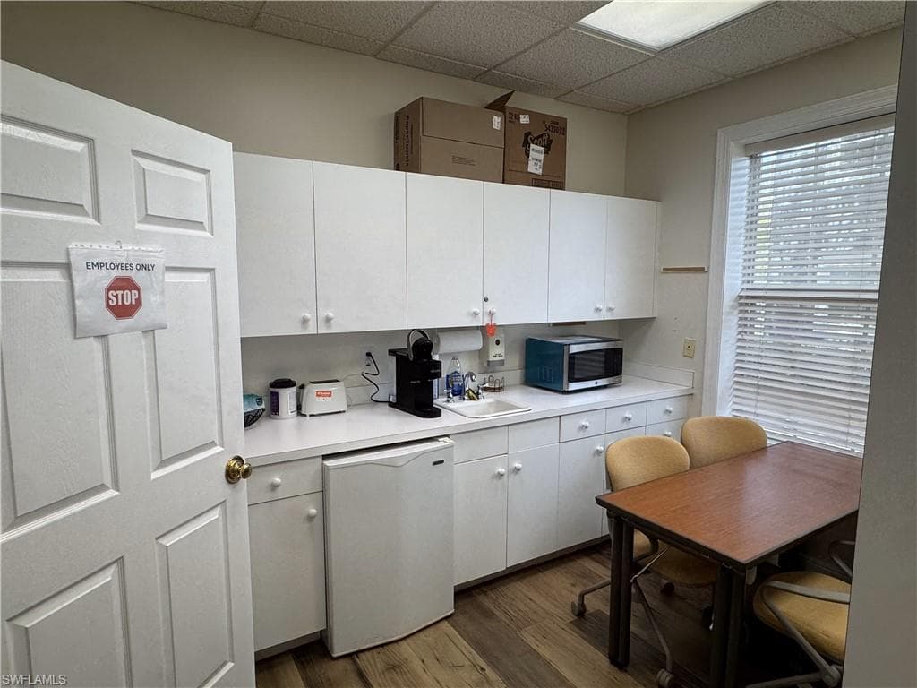1044 Goodlette-frank Rd N A12, Naples, FL 34102-8