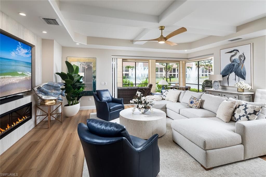 575 Avellino Isles Cir 102, Naples, FL 34119-7
