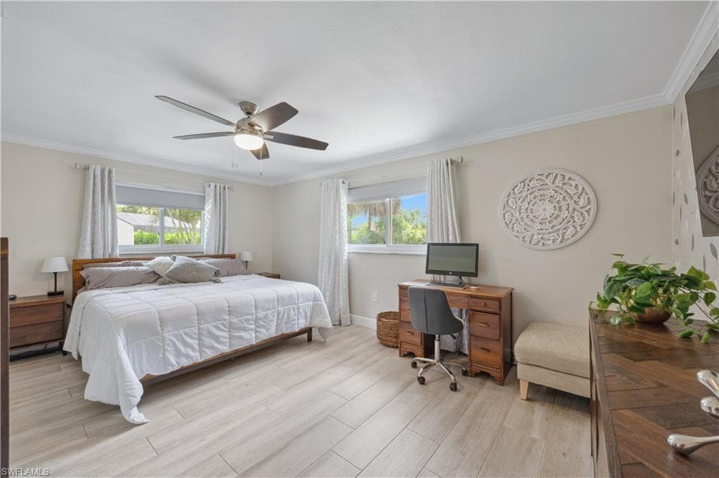 206 Fairway Cir, Naples, FL 34110-14
