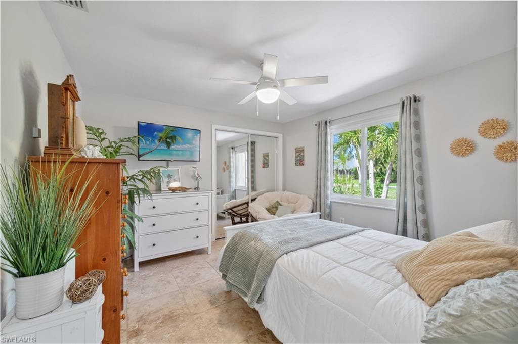 206 Fairway Cir, Naples, FL 34110-20