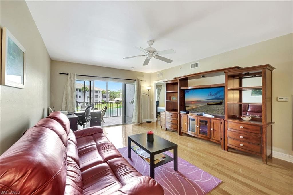7842 Regal Heron Cir 204, Naples, FL 34104-9