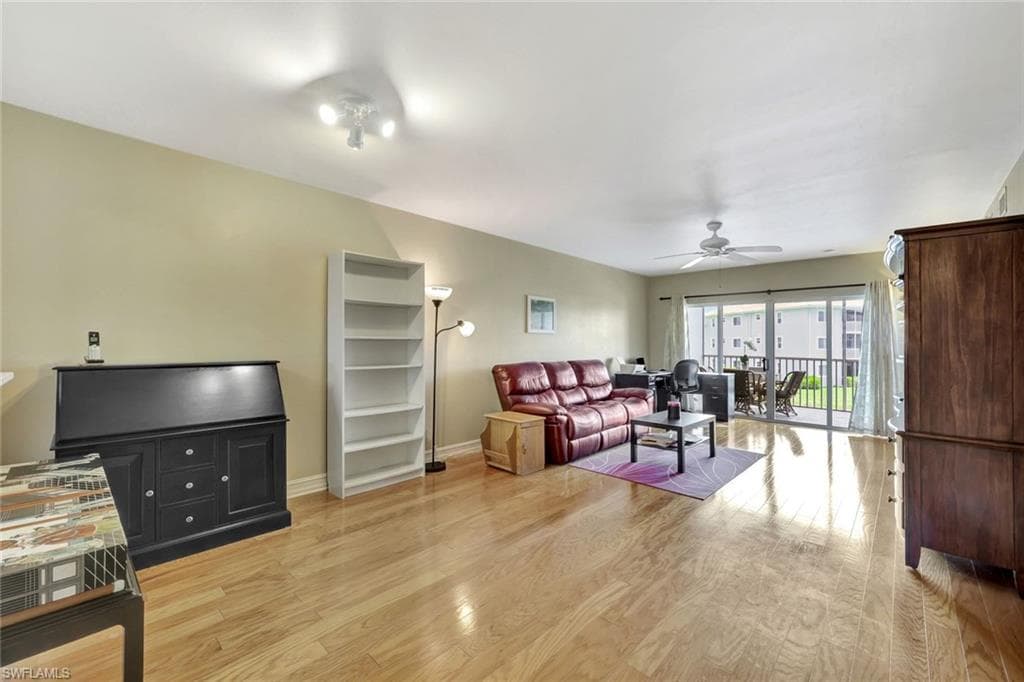 7842 Regal Heron Cir 204, Naples, FL 34104-13