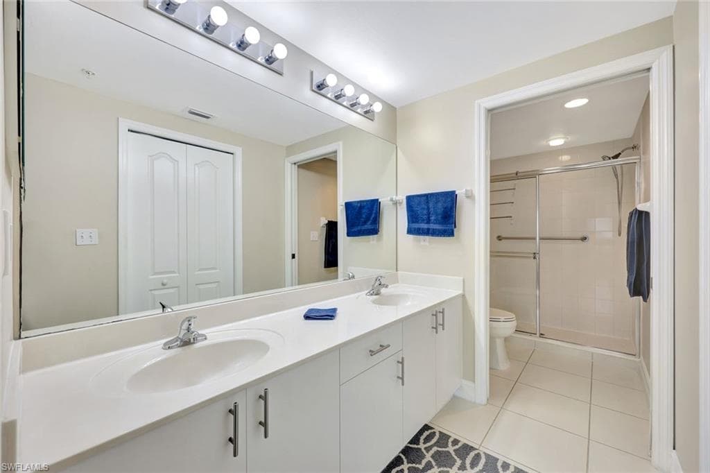 7842 Regal Heron Cir 204, Naples, FL 34104-16