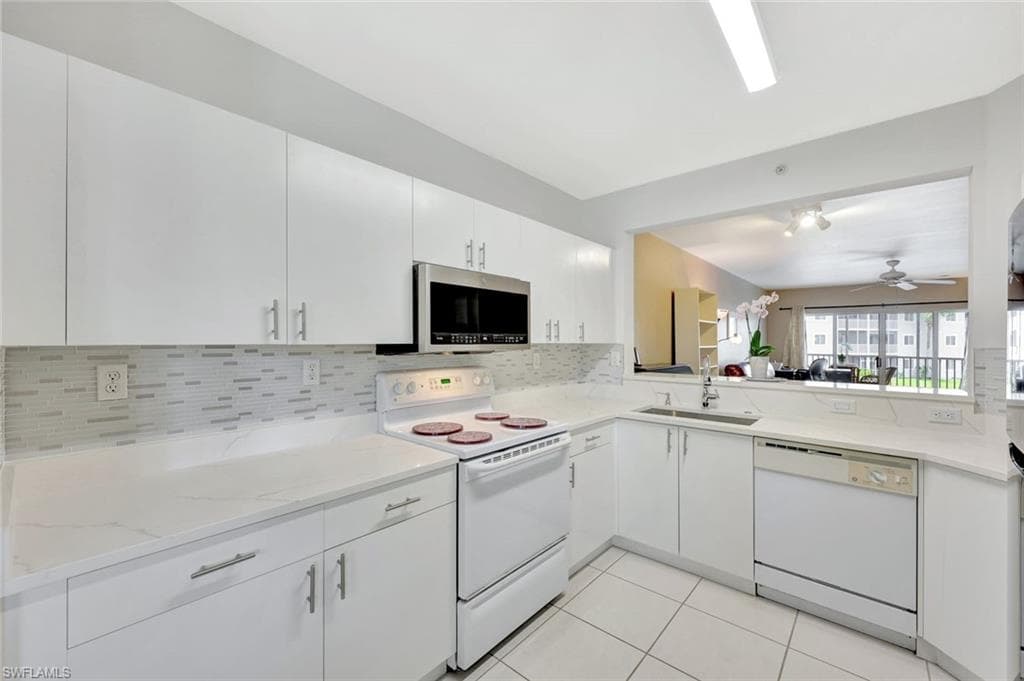 7842 Regal Heron Cir 204, Naples, FL 34104-7