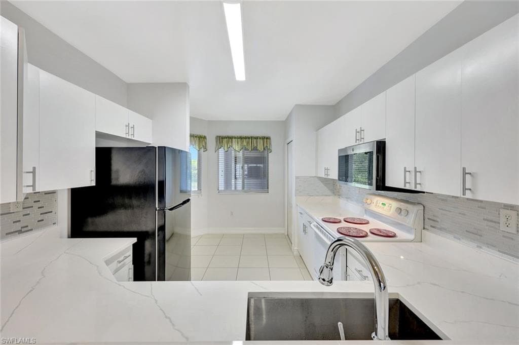 7842 Regal Heron Cir 204, Naples, FL 34104-8