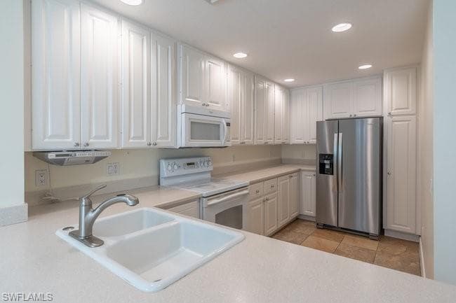 8108 Josefa Way, Naples, FL 34114-15