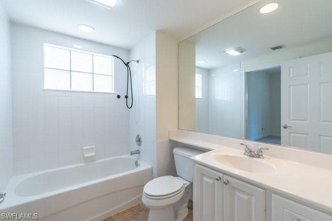 8108 Josefa Way, Naples, FL 34114-18