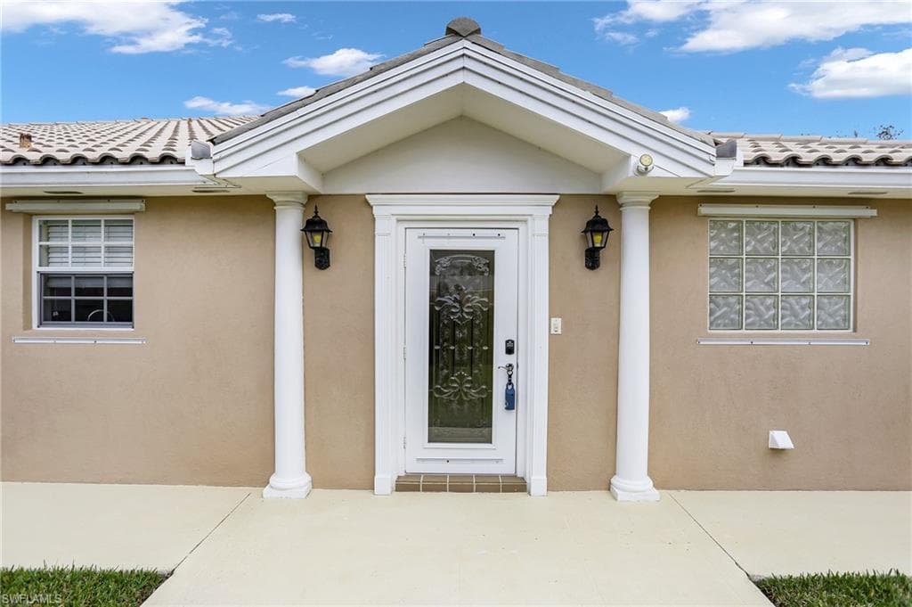 14670 Ferrara Ct, Bonita Springs, FL 34135-3