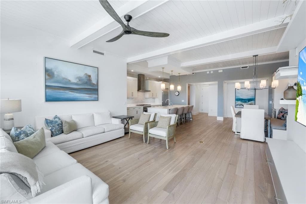 875 6th Ave S 303, Naples, FL 34102-12