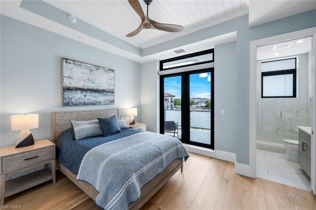 875 6th Ave S 303, Naples, FL 34102-25