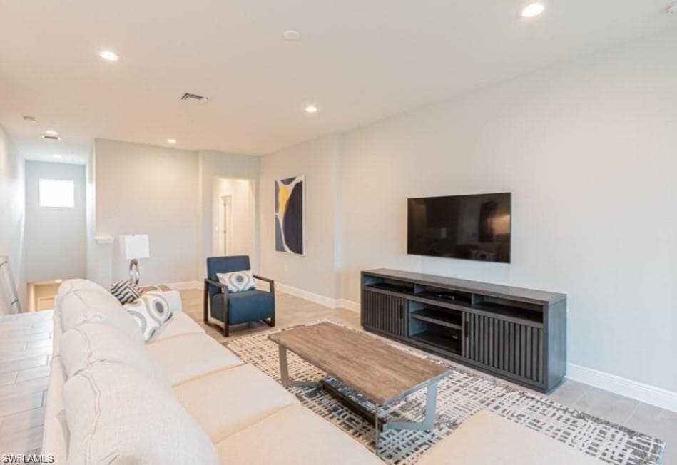 2281 Priory Ln 1207, Naples, FL 34120-19