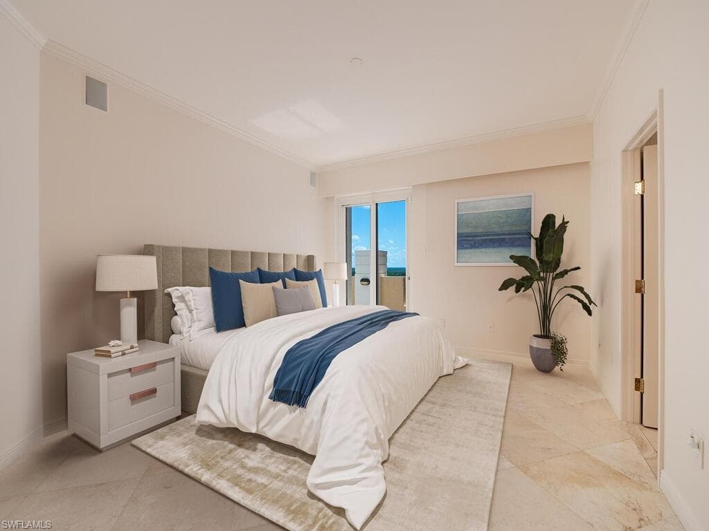7117 Pelican Bay Blvd Penthouse 17, Naples, FL 34108-17